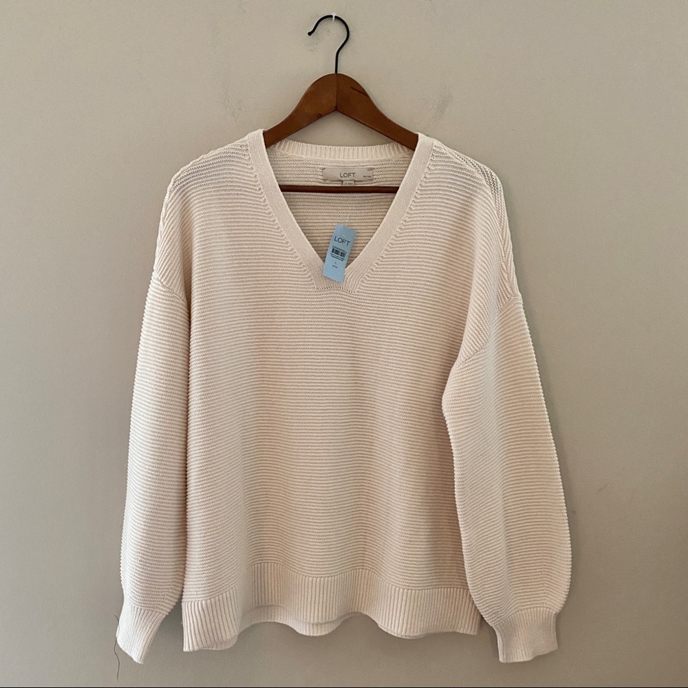 LOFT chunky cotton ribbed knit v-neck sweater. NWT Cream/Winter White. LP
